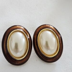 Vintage 1980's Style Gold Tone Oval Earrings